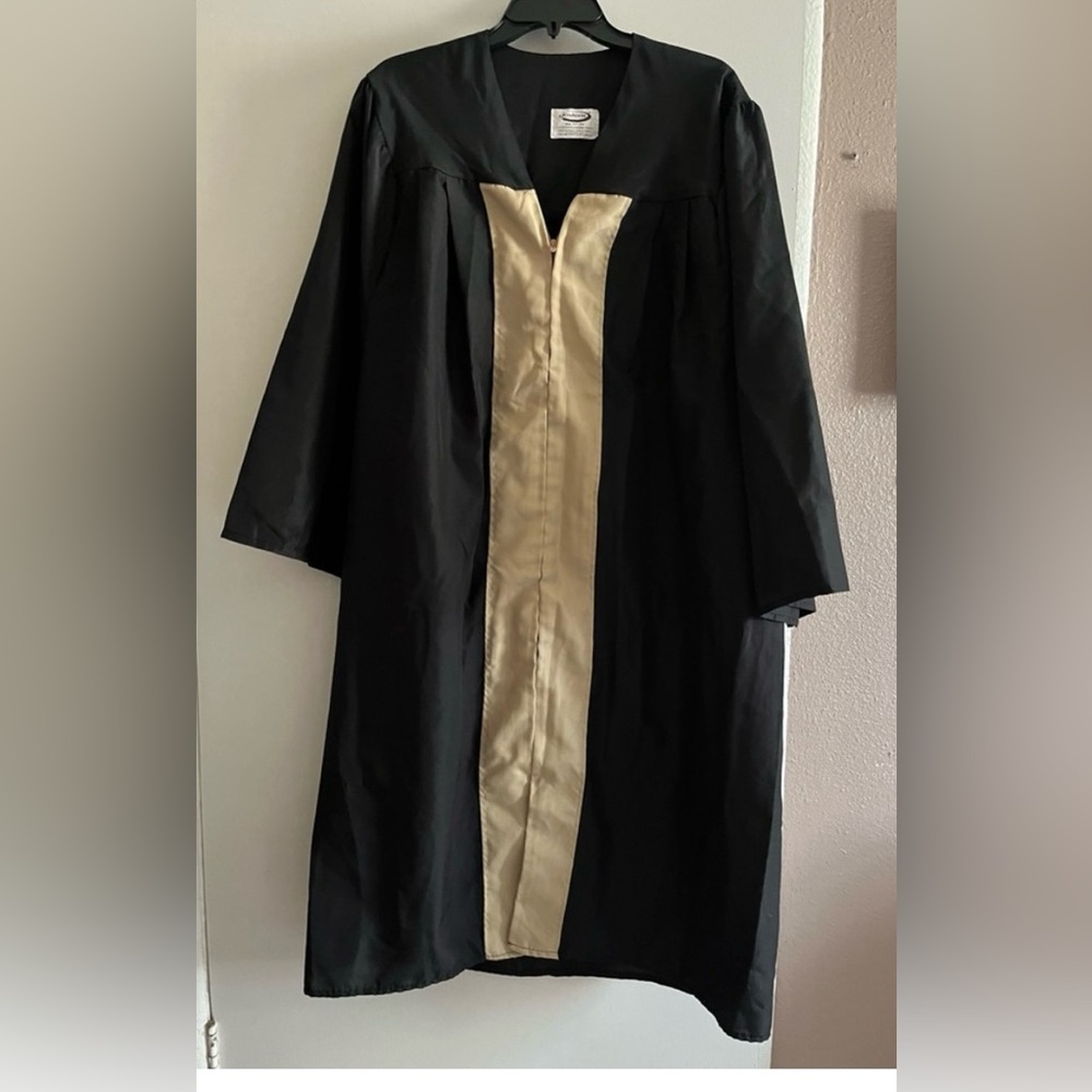 Black and gold graduation cap and gown (Unisex)